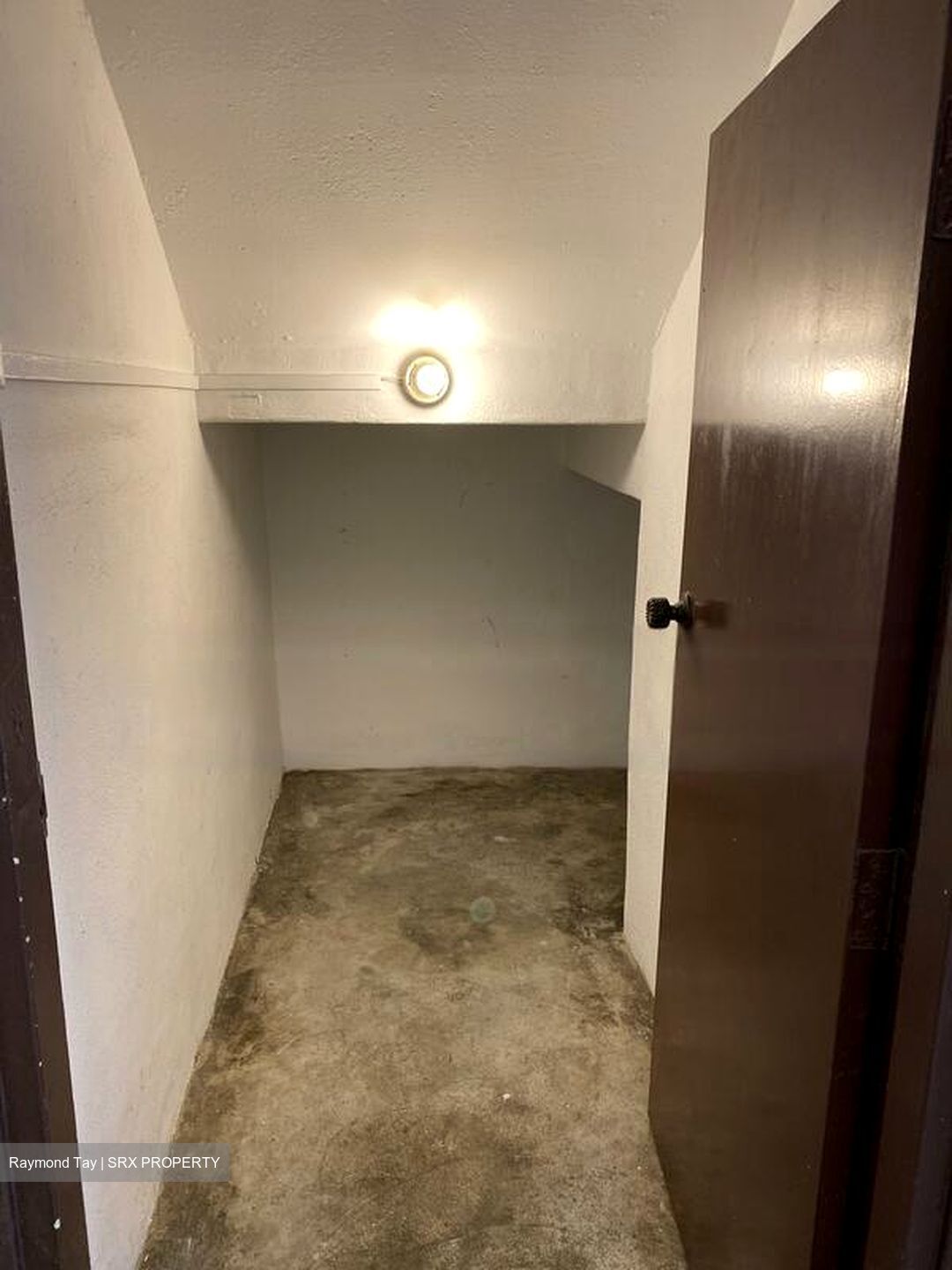 Peakview Estate (D16), Terrace #628450971